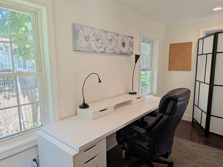 293 Meeting House Ln — Photo 24