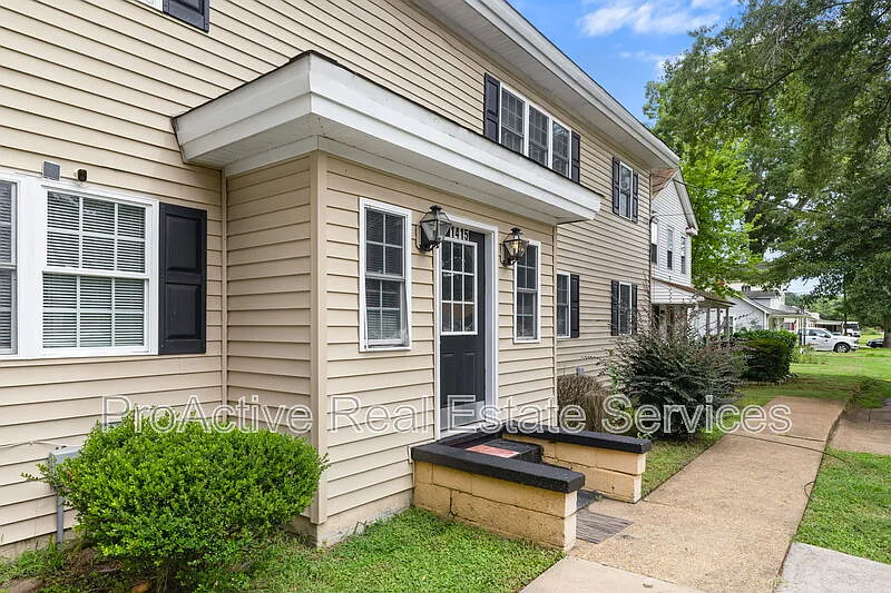 2 bed, 1.0 bath, 800 sqft, $1,650 — Photo 4