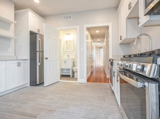 48 Green St #2R, Boston, MA 02130