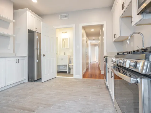 48 Green St, Jamaica Plain, MA