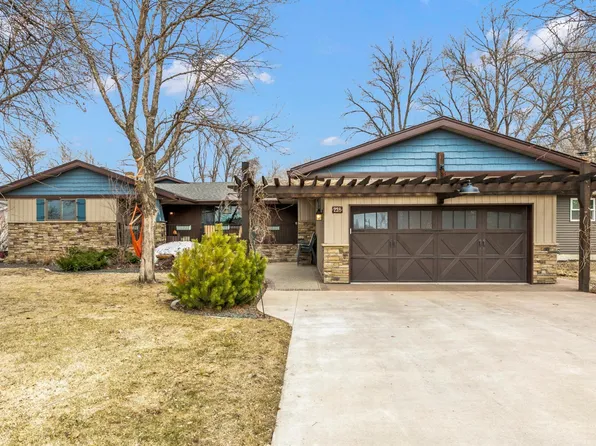 228 1st St S, Sabin, MN 56580