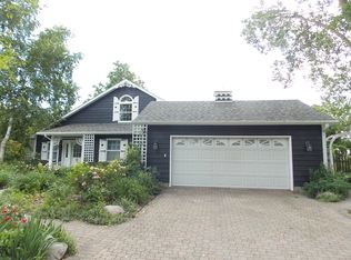 2059 Chatham Dr, Wheaton, IL