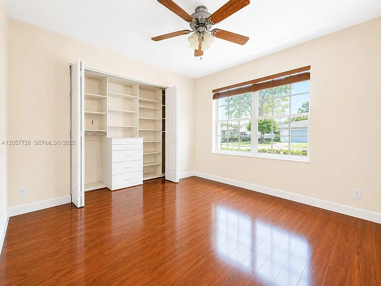 1041 Cedar Falls Dr — Photo 23