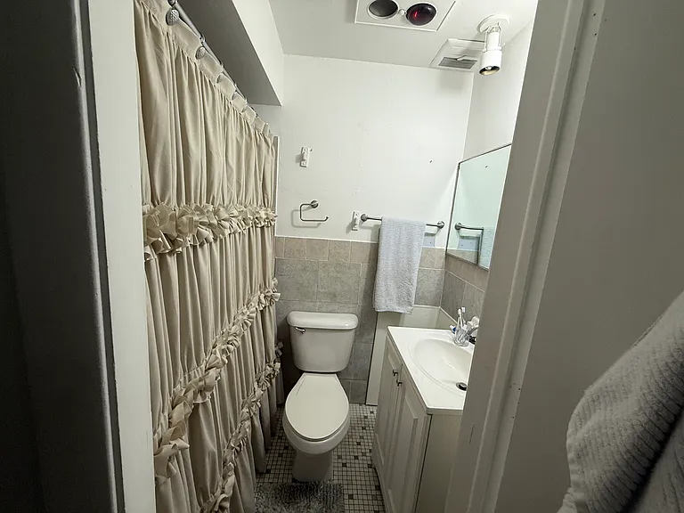 641 Snelling Ave N #1 — Photo 3