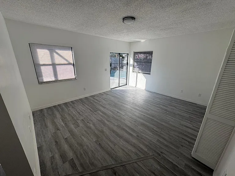 2020 Hidden Dale Ct — Photo 13