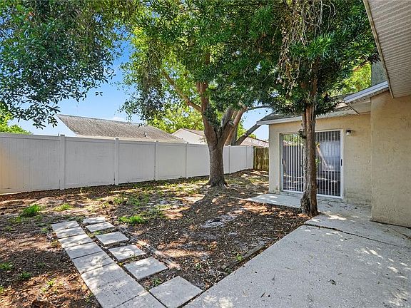 3rd image of 13618 Laraway Dr
