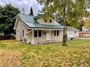 12 N Geneva Ave, Sturgeon Bay, WI 54235