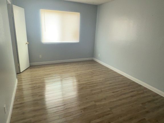 3rd image of 157 N Columbia St #16