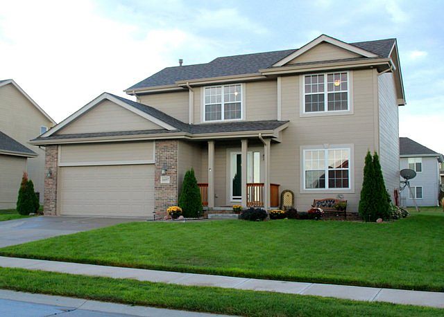 1st image of 16557 Rosewood St