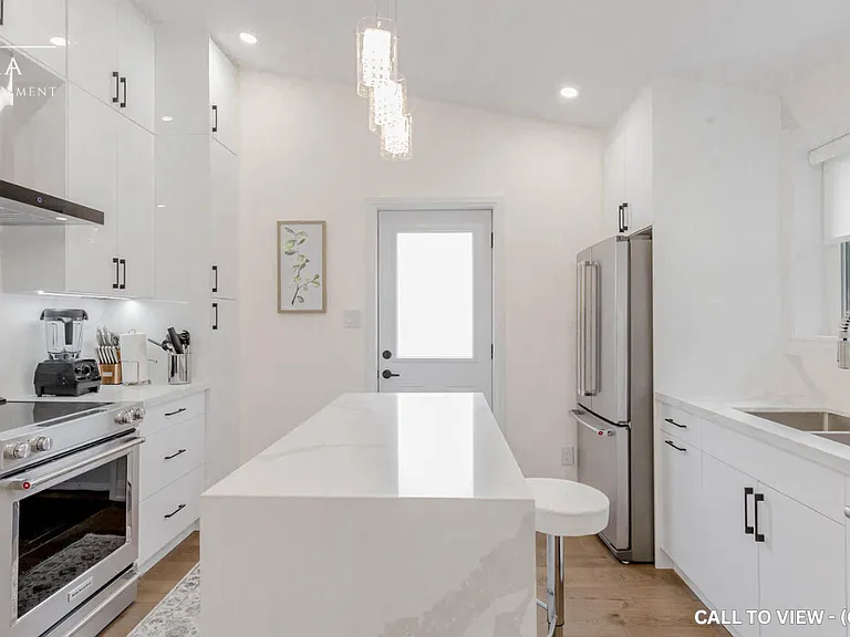 523 Pinegrove Rd #1 — Photo 8