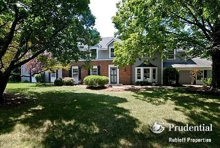 1285 Concord Ln photo 1
