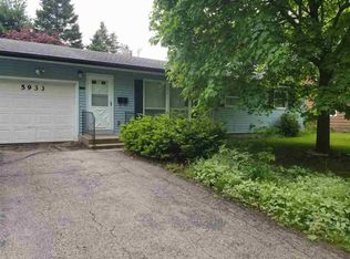 5933 Meadowood Dr, Madison, WI 53711