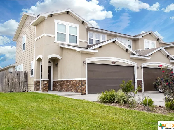 101 Fleetwood Dr, Victoria, TX 77901