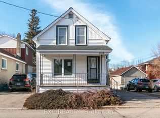 303 Shakespeare St, Ottawa, ON K1L 5M3