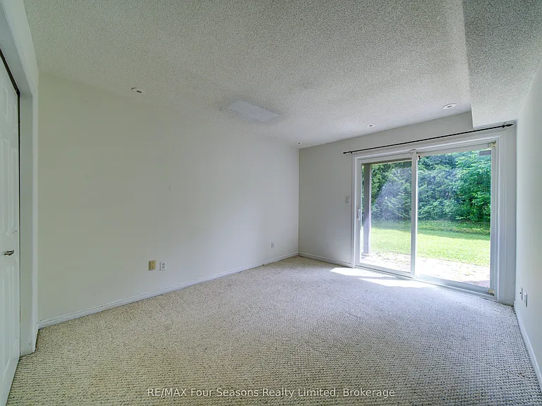 5 Harbour St E #1 — Photo 8