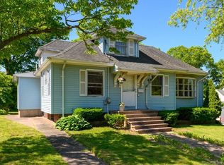 25 Raynham Rd, New Haven, CT 06512