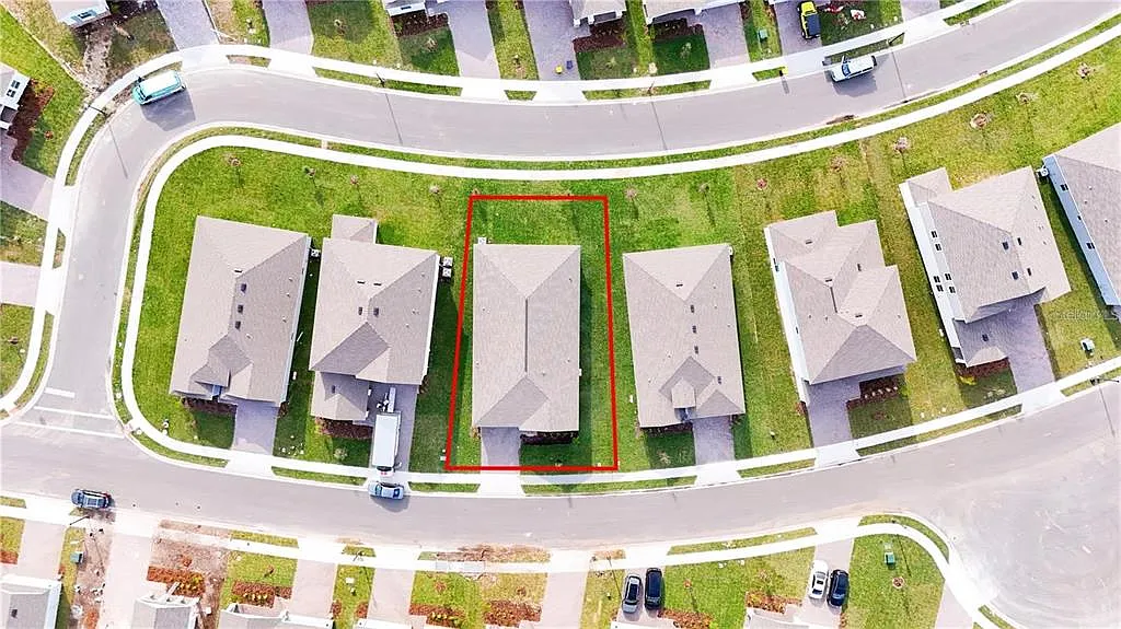 4 bed, 3.0 bath, 2105 sqft, $3,000 — Photo 3