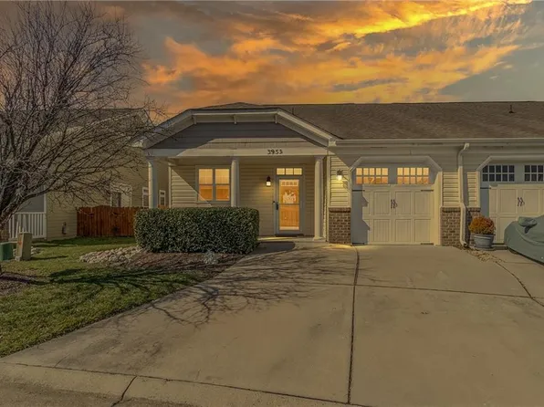 3955 Rex Cir, Chesapeake, VA 23321