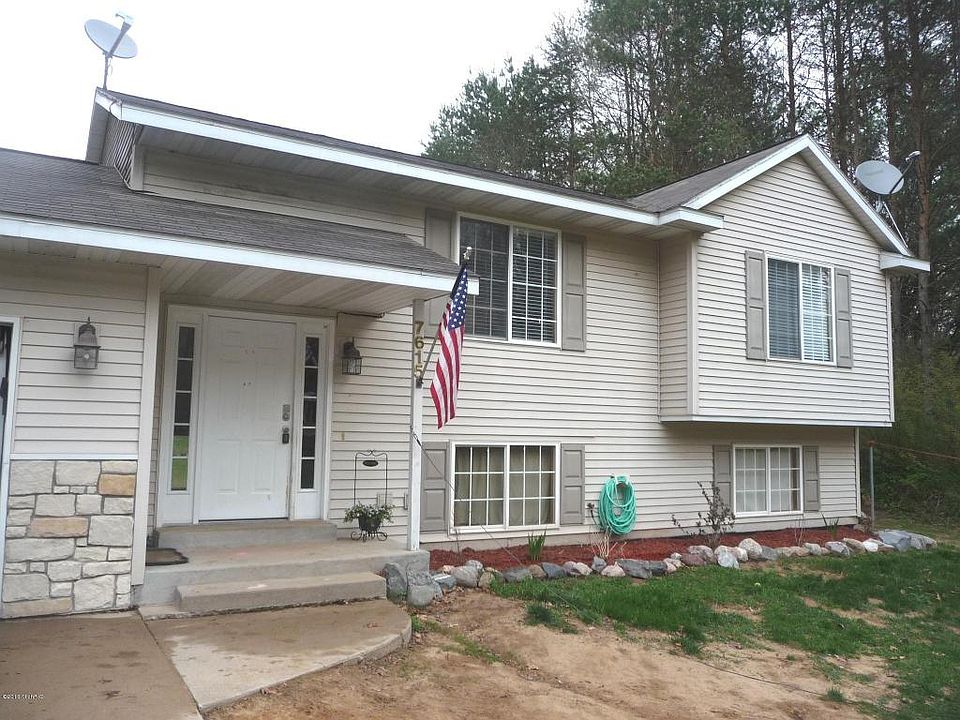 1st image of 7615 E 80th St