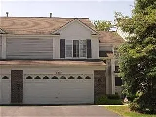 1301 Summersweet Ln photo 1