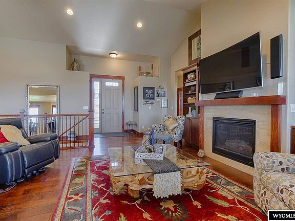 4th image of 2936 Croydon Dr
