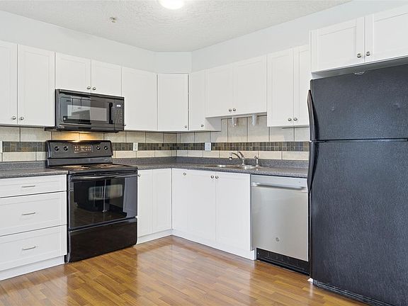 3rd image of 383 Wale Rd #103