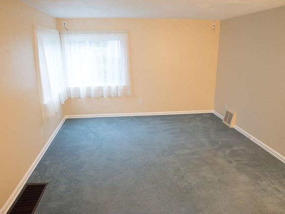 5th image of 2189 Quayle Dr