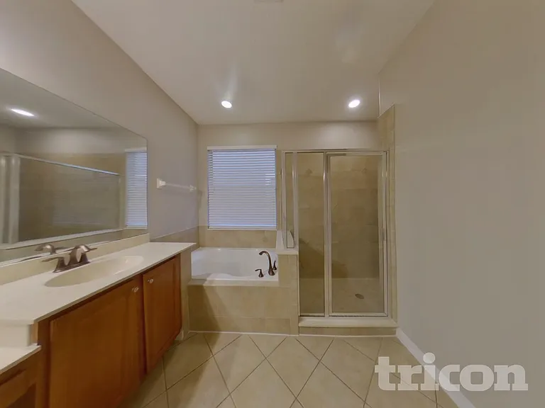 351 Fairmount Park Ct — Photo 10