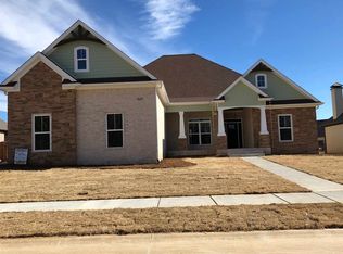 1620 Warwick, Conway, AR 72034