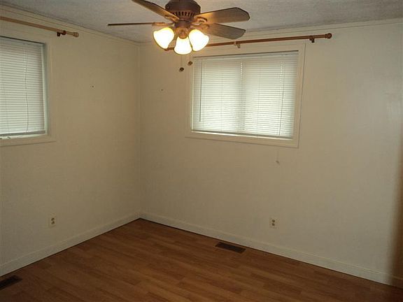 2nd image of 1617 Harvard Blvd