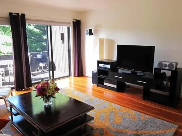 101 Strawberry Hill Cir #2, Ithaca, NY 14850