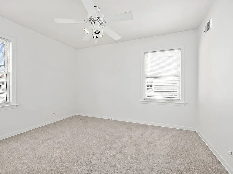 630 Wilson St — Photo 6