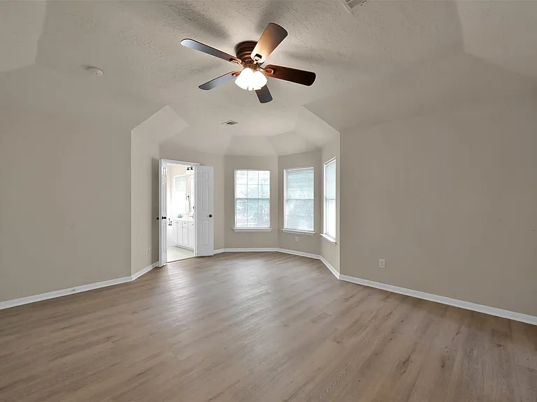 30 Hidden Meadow Dr — Photo 14