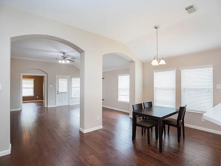 21206 Colton Cove Dr — Photo 4