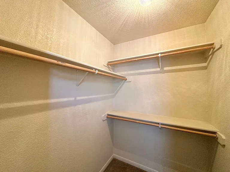 4300 Elms Run Cir — Photo 23