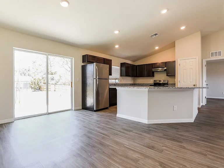 7183 Batavia St — Photo 3
