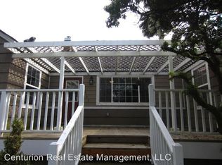 1022 Oak St, Silverton, OR