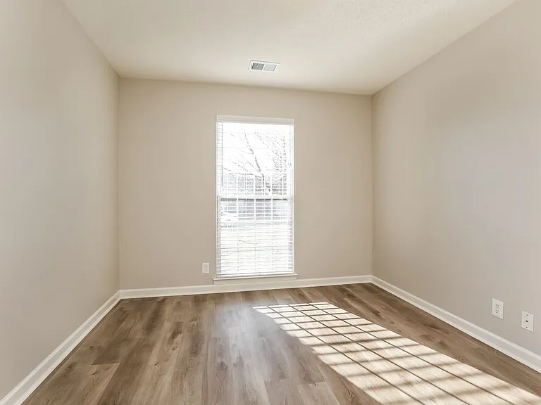 6769 Ascot Dr — Photo 13