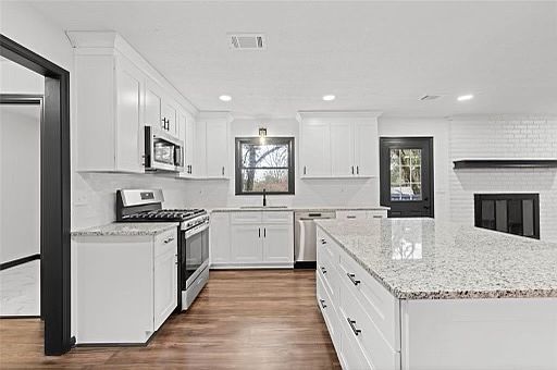2nd image of 1628 E Kellogg Cir