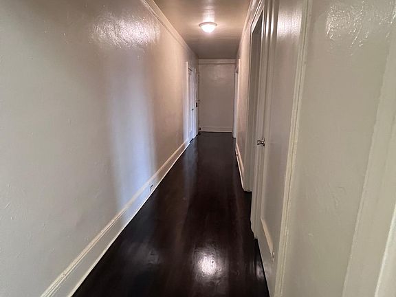 4th image of 390 Franklin St #39