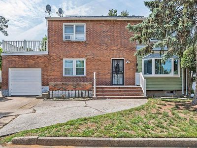 566 Keller Ave, Elmont, NY, 11003