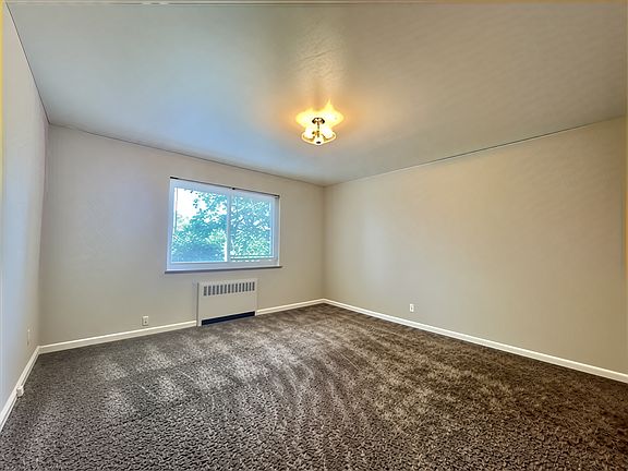 5th image of 3129 Ramona Ave #3