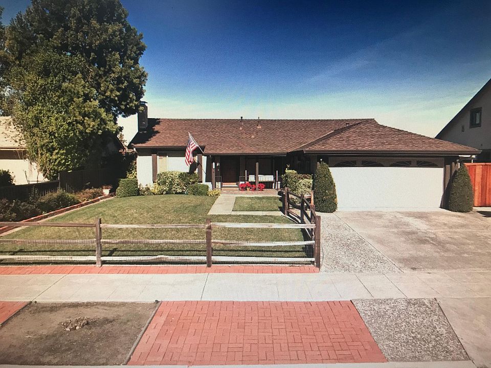 1st image of 361 Manila Dr
