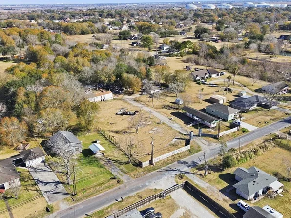 2681 61st St, Port Arthur, TX 77640