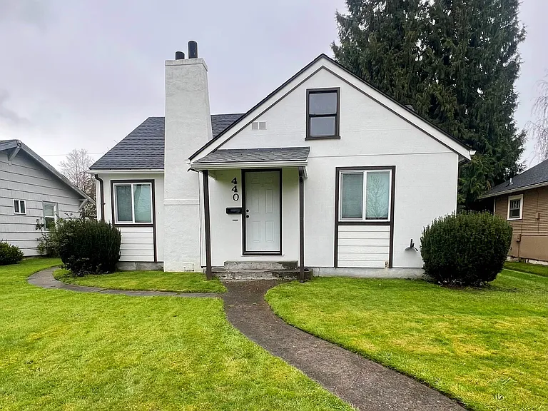440 19th Ave — Photo 16