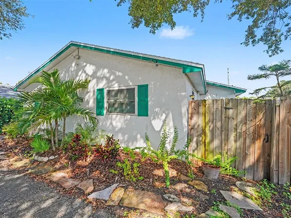 3765 67TH AVENUE N #B, PINELLAS PARK, FL 33781