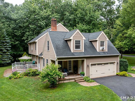 3rd image of 31 Knollwood Drive