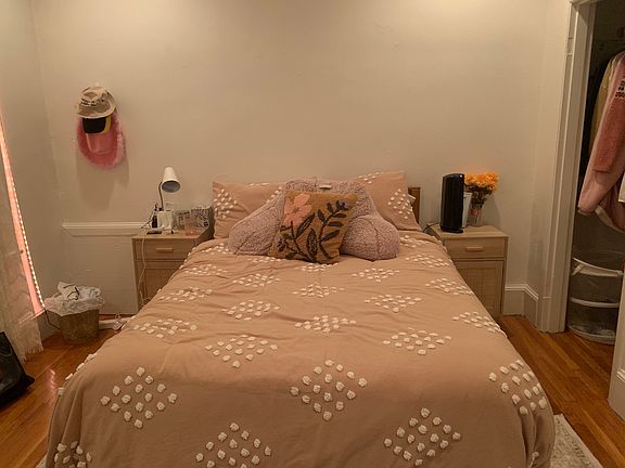 2nd image of 47 Westland Ave #5