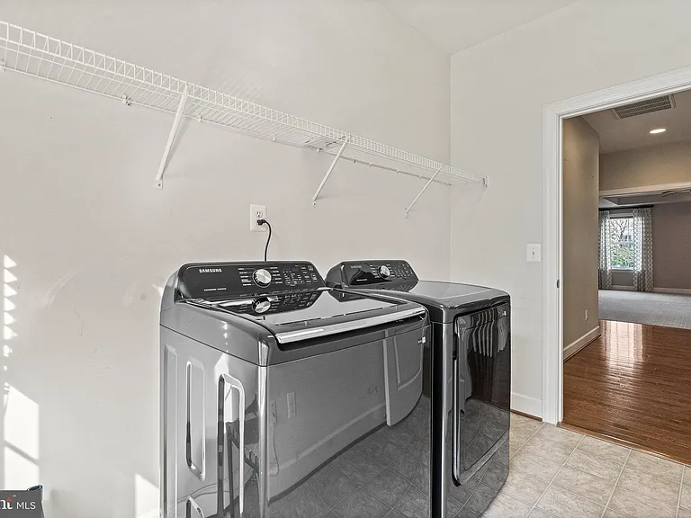 4561 Rona Pl — Photo 42