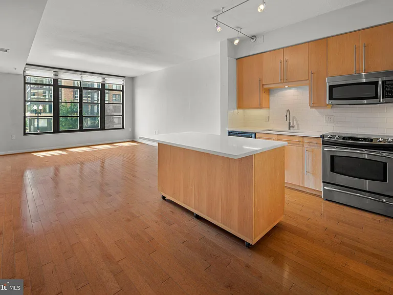 437 New York Ave NW #220 — Photo 20
